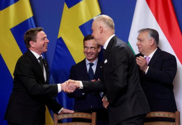 Sweden set to become Nato’s 32nd member as PM visits Washington